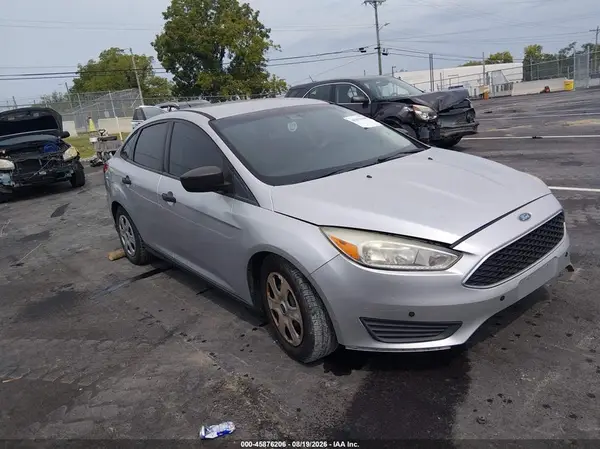 1FADP3E28GL366019 2016 FORD FOCUS - Image 1