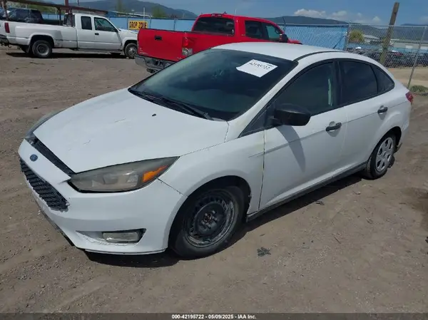 1FADP3E28GL369809 2016 FORD FOCUS - Image 2