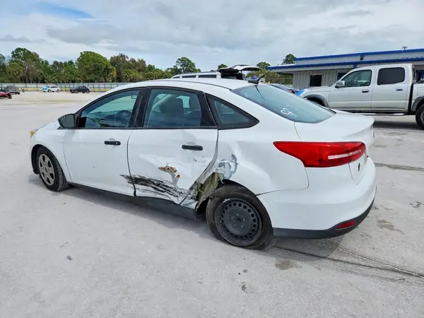 1FADP3E28GL374945 2016 FORD FOCUS - Image 2