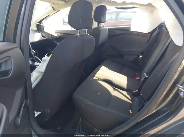 1FADP3E28GL376128 2016 FORD FOCUS - Image 8