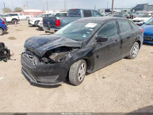 1FADP3E28GL379398 2016 FORD FOCUS - Image 2