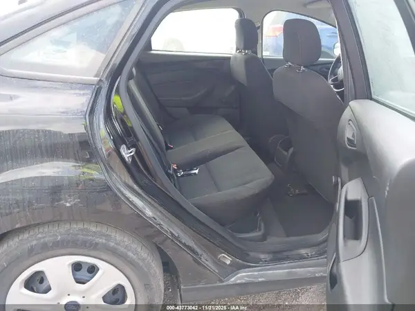 1FADP3E28GL379398 2016 FORD FOCUS - Image 8