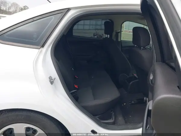 1FADP3E28GL380065 2016 FORD FOCUS - Image 8