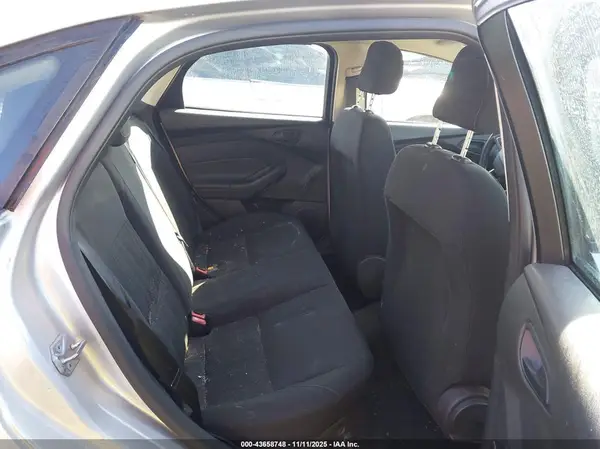 1FADP3E28GL385931 2016 FORD FOCUS - Image 8