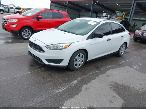 1FADP3E28GL392359 2016 FORD FOCUS - Image 2