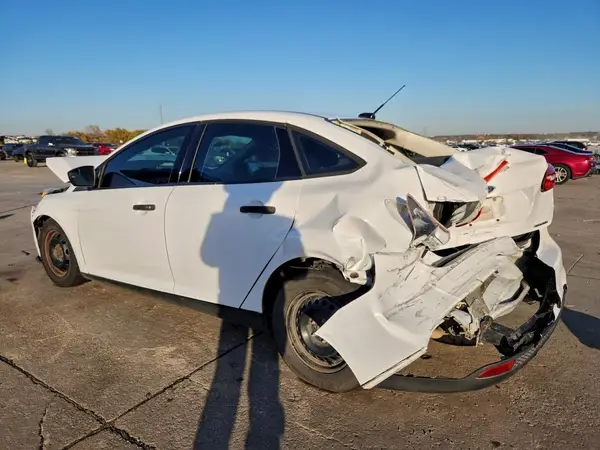 1FADP3E28GL398694 2016 FORD FOCUS - Image 2