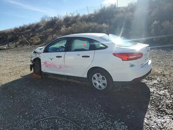 1FADP3E28GL399442 2016 FORD FOCUS - Image 2