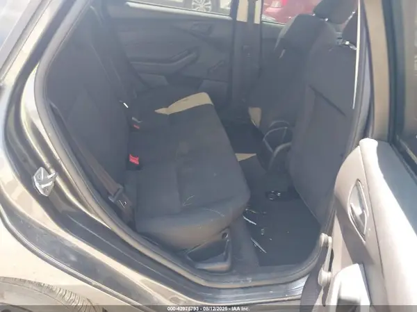 1FADP3E28GL401092 2016 FORD FOCUS - Image 8