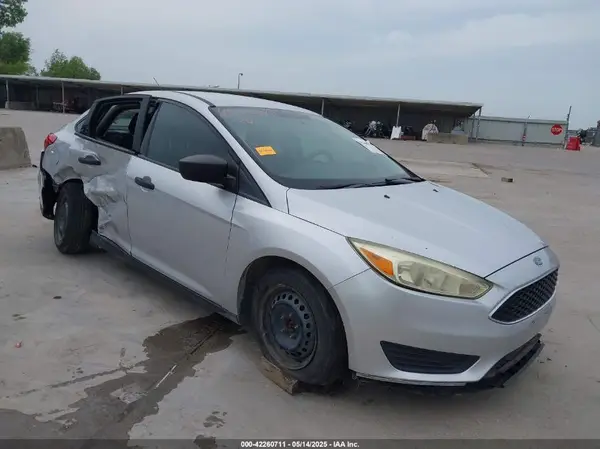 1FADP3E28HL210368 2017 FORD FOCUS - Image 1
