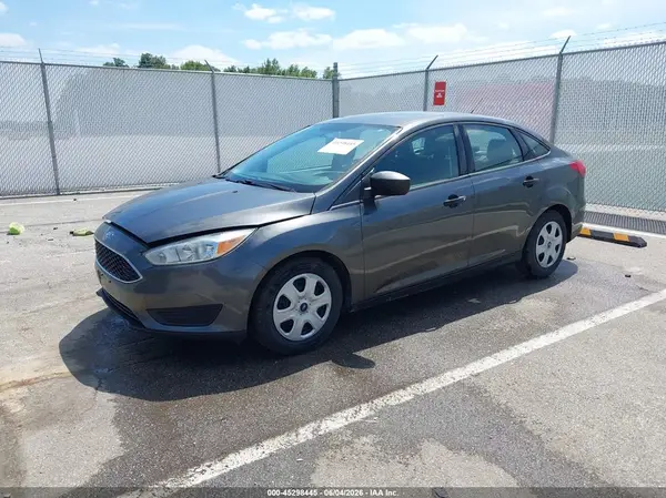1FADP3E28HL210614 2017 FORD FOCUS - Image 2