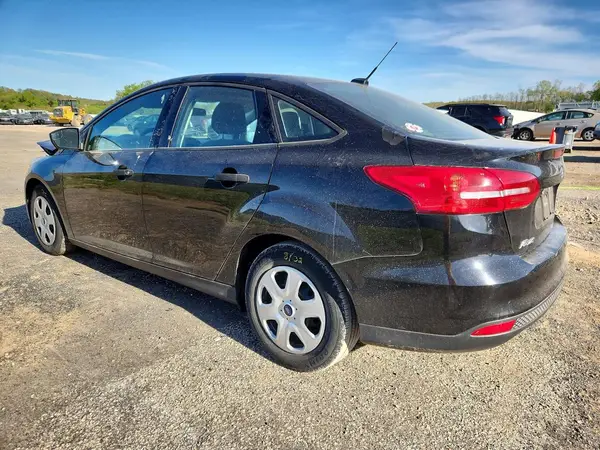 1FADP3E28HL239093 2017 FORD FOCUS - Image 2
