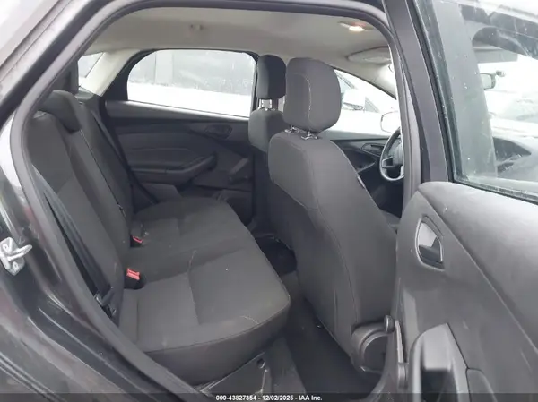 1FADP3E28HL285071 2017 FORD FOCUS - Image 8