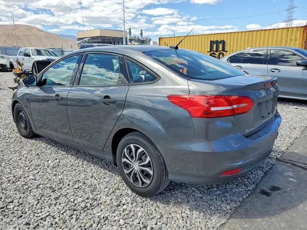 1FADP3E28HL308462 2017 FORD FOCUS - Image 2