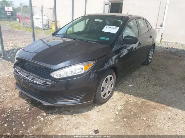 1FADP3E28HL319011 2017 FORD FOCUS - Image 2