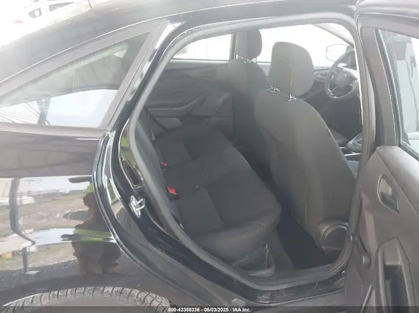 1FADP3E28HL319011 2017 FORD FOCUS - Image 8