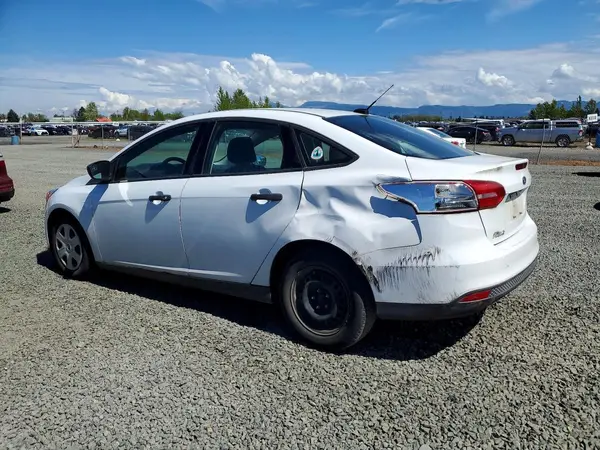 1FADP3E28HL329375 2017 FORD FOCUS - Image 2