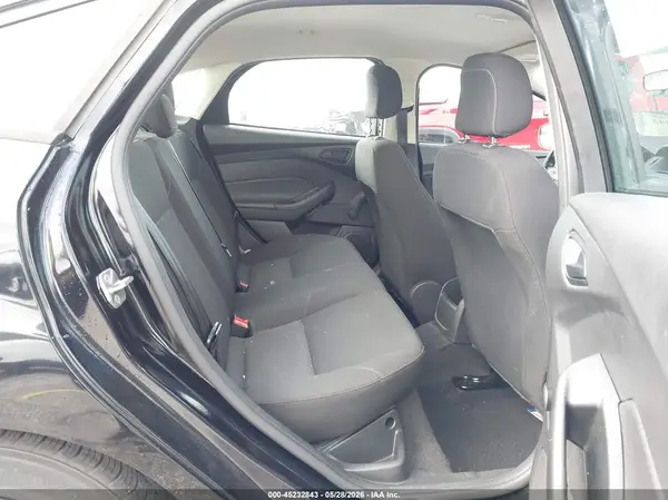 1FADP3E28HL337833 2017 FORD FOCUS - Image 8