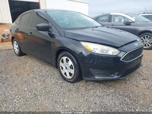 1FADP3E28HL338481 2017 FORD FOCUS - Image 1
