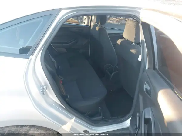1FADP3E28HL346368 2017 FORD FOCUS - Image 8