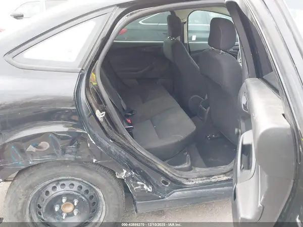1FADP3E28JL203989 2018 FORD FOCUS - Image 8