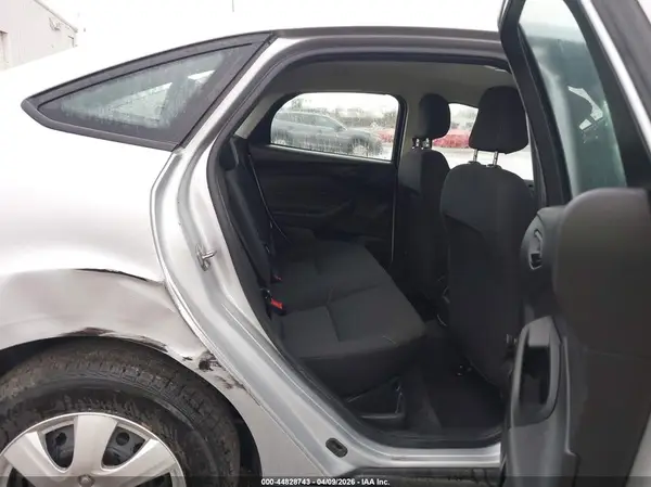 1FADP3E28JL215172 2018 FORD FOCUS - Image 8