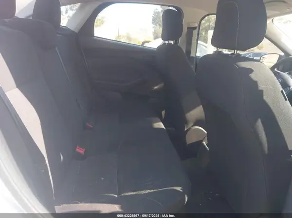 1FADP3E28JL244722 2018 FORD FOCUS - Image 8
