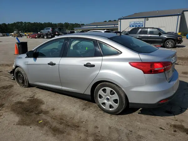 1FADP3E28JL275338 2018 FORD FOCUS - Image 2