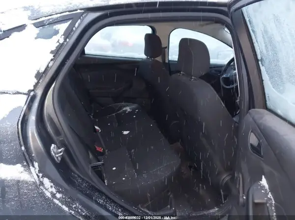 1FADP3E28JL276246 2018 FORD FOCUS - Image 8