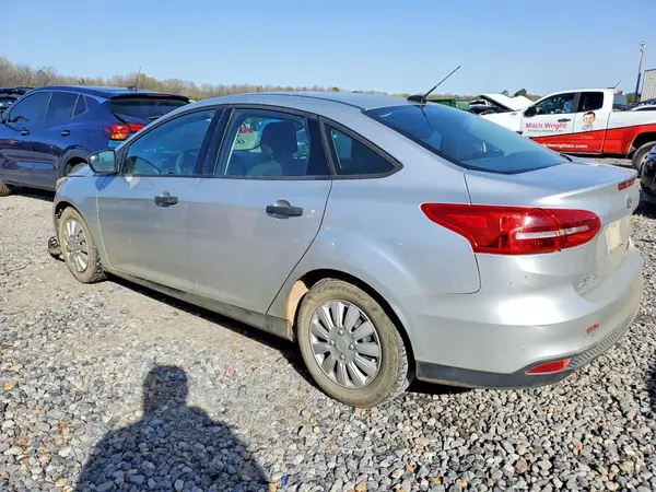 1FADP3E28JL299459 2018 FORD FOCUS - Image 2