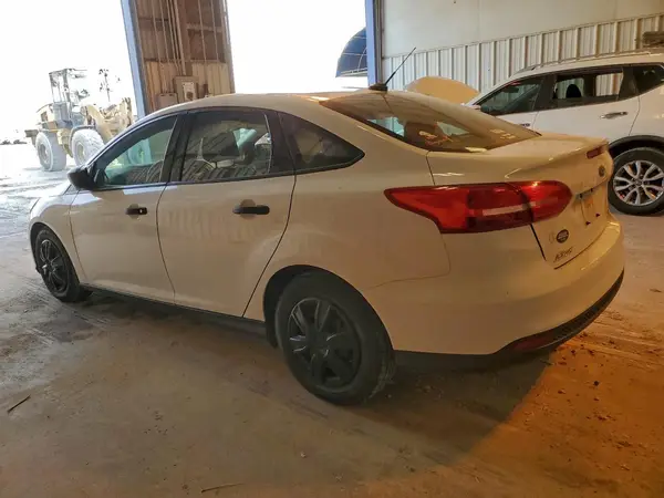 1FADP3E28JL299476 2018 FORD FOCUS - Image 2