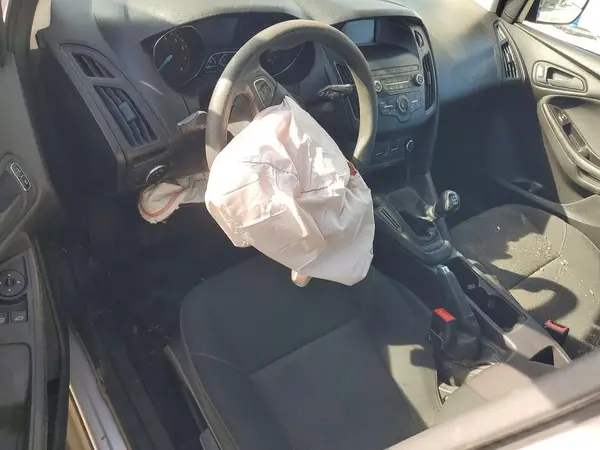1FADP3E28JL300335 2018 FORD FOCUS - Image 8