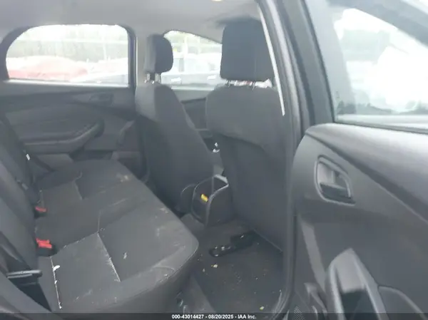 1FADP3E28JL306622 2018 FORD FOCUS - Image 8