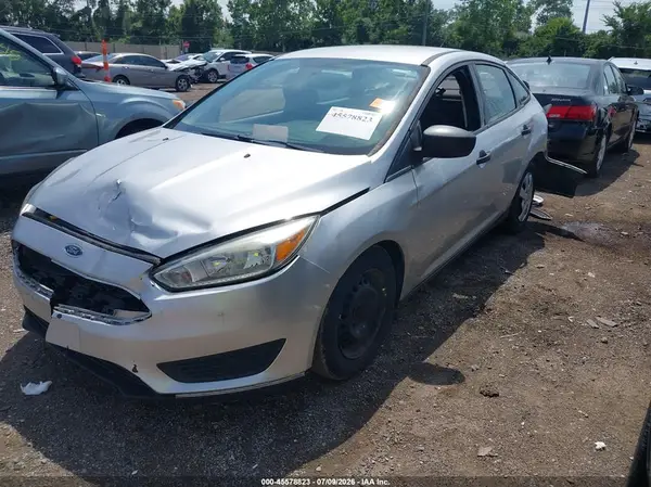 1FADP3E28JL310217 2018 FORD FOCUS - Image 2