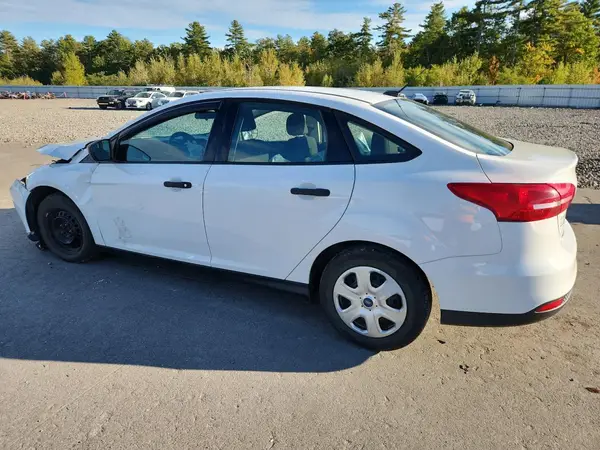 1FADP3E28JL318365 2018 FORD FOCUS - Image 2