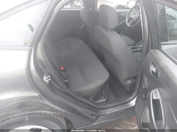 1FADP3E29GL215416 2016 FORD FOCUS - Image 8