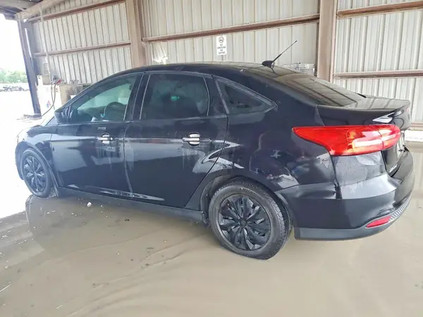 1FADP3E29GL229882 2016 FORD FOCUS - Image 2