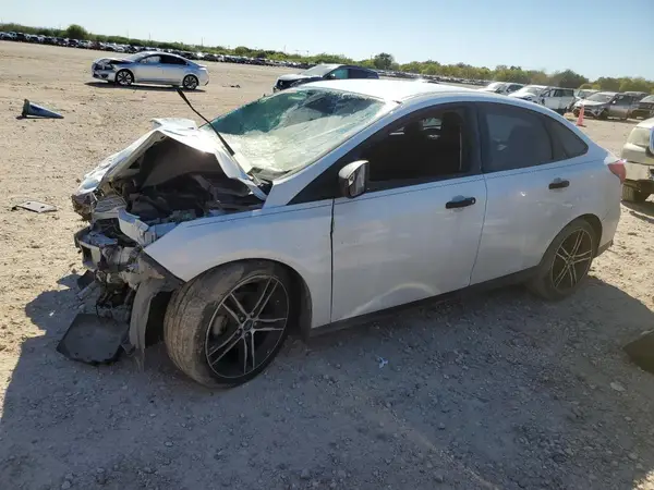 1FADP3E29GL262560 2016 FORD FOCUS - Image 1