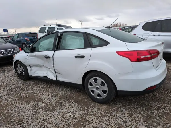 1FADP3E29GL372461 2016 FORD FOCUS - Image 2