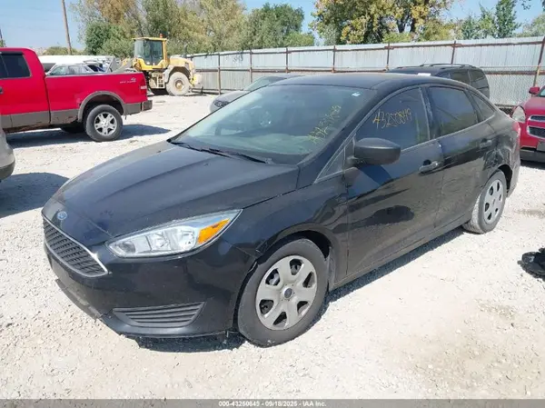 1FADP3E29GL378194 2016 FORD FOCUS - Image 2