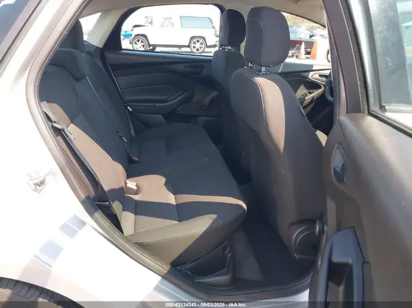 1FADP3E29GL384268 2016 FORD FOCUS - Image 8