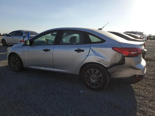 1FADP3E29GL395660 2016 FORD FOCUS - Image 2