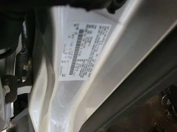 1FADP3E29HL211822 2017 FORD FOCUS - Image 1