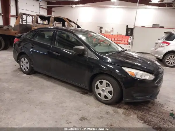 1FADP3E29HL229074 2017 FORD FOCUS - Image 1
