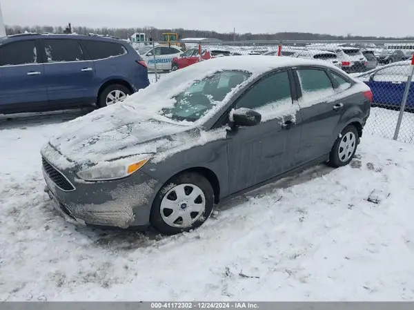 1FADP3E29HL326825 2017 FORD FOCUS - Image 2