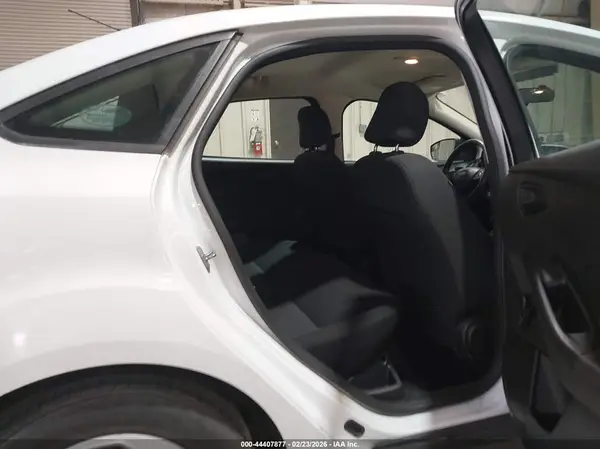 1FADP3E29HL331538 2017 FORD FOCUS - Image 8