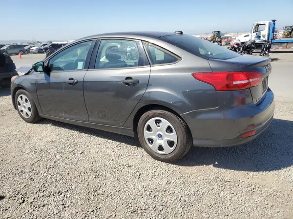 1FADP3E29JL211504 2018 FORD FOCUS - Image 2