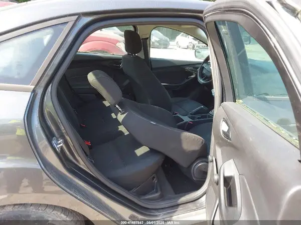 1FADP3E29JL215097 2018 FORD FOCUS - Image 8