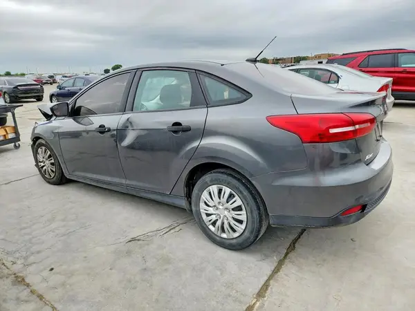 1FADP3E29JL244115 2018 FORD FOCUS - Image 2