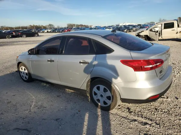 1FADP3E29JL256040 2018 FORD FOCUS - Image 2
