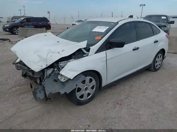 1FADP3E29JL277602 2018 FORD FOCUS - Image 2